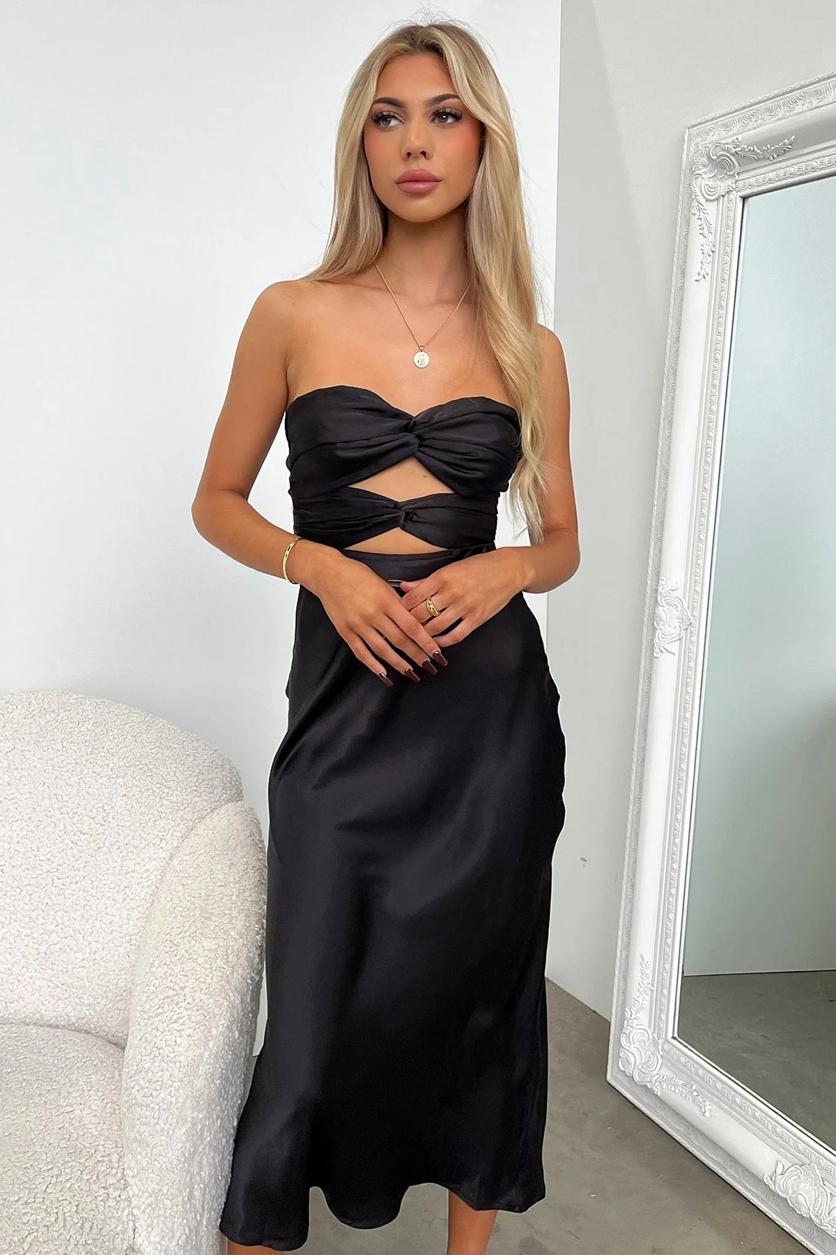 Solita Midi Dress - Black